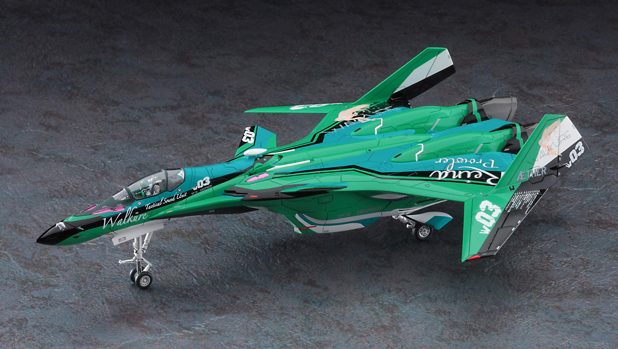Amazon.com: 1/72 VF-31E Siegfried `Reina Prowler Color` Theatrical